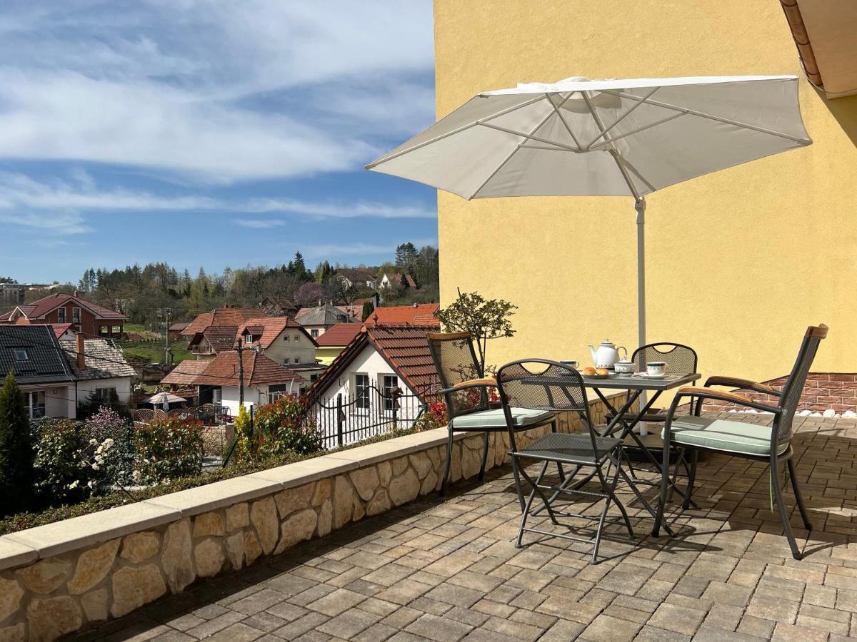 Apartments Hradny Mur بايموتْسْ المظهر الخارجي الصورة